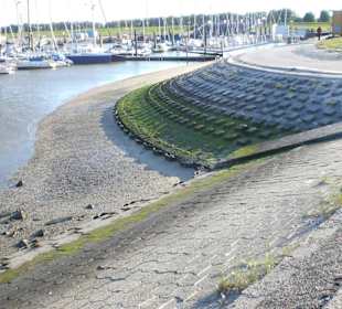 Ebbe am Horumersieler Hafen