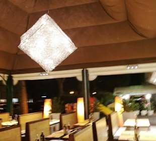 Linker Bereich Lokal Deckenbeleuchtung super