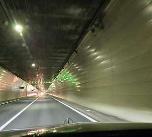 Im langen Tunnel