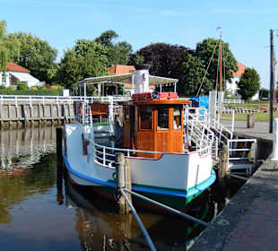 Der schöne alte Raddampfer Concordia