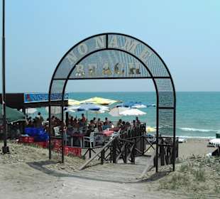 No Name Strand Eingang