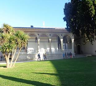 Blick auf einen der Paläste