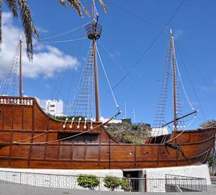 Schifffahrtsmuseum "Naval" in der Santa Maria