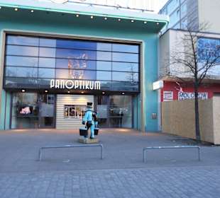 Eingang zum Panoptikum