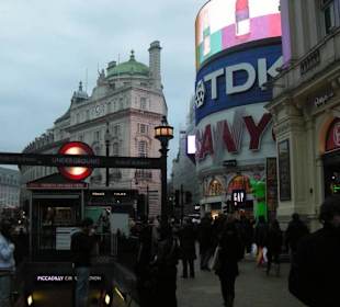 Picadilly Circus
