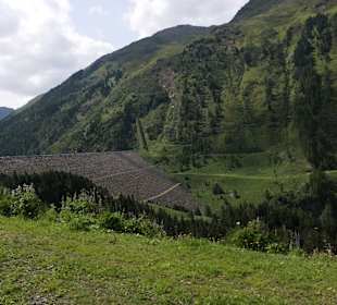 Auffahrt zum Gepatschstausee