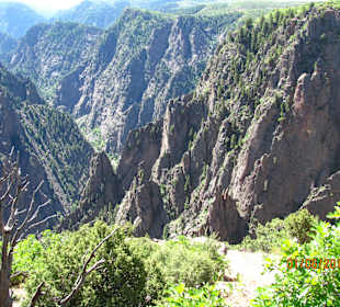 Black Canyon - schwarzer Fels