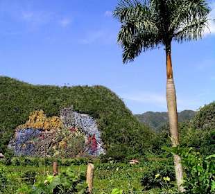 Mural de la Prehistoria