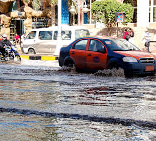 Innenstadt von Hurghada nach dem großen Regen