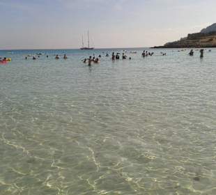 Cala Agulla... Glasklares Wasser