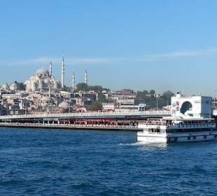 Blick auf die Brücke