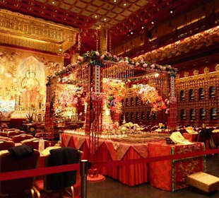 Buddha Tooth Relic Temple