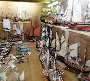 Modell- und Buddelschiffe im Sielhafenmuseum