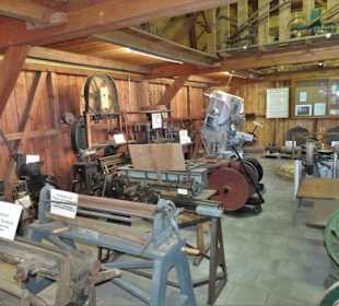 Ausstellung in der Remise der Windmühle Varel