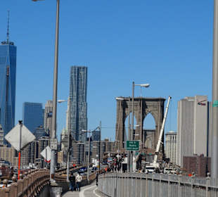 Auf dem Weg zur Brücke