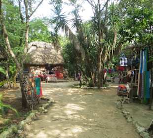 Ein Spaziergang auf dem Ruinen Gelände