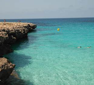Cala en Bosc, türkisblau und klar