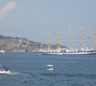 Imbarcazioni nel golfo di Giardini Naxos
