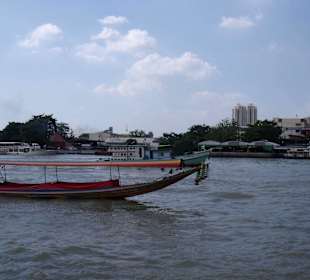 Auf dem Chao Phraya