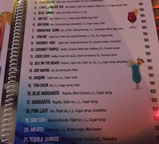 Bar rechts vom Manathai Khao Lak