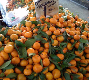 Mandarinen , das Kg für 1 TL. und zuckersüß 