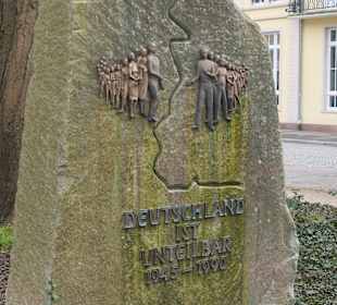 Denkmal Deutsche Einheit am Robert Schuman Platz