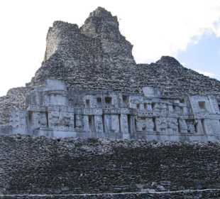 El Castillo, Xunantunich