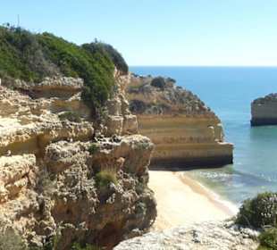 Praia da Mesquita (Oeste) - tolle Felsformationen