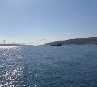 Blick auf Fatih-Sultan-Mehmet-Brücke