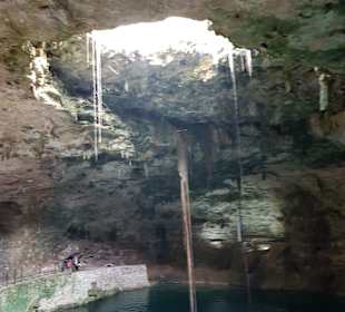 Ausflug ins Maya Dorf 