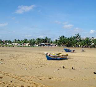 Strand etwas abseits vom Hotel - verschmutzt