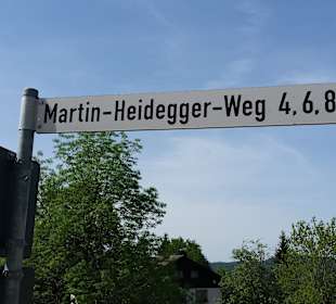 Ruhiger Höhenweg in frischer Schwarzwaldluft