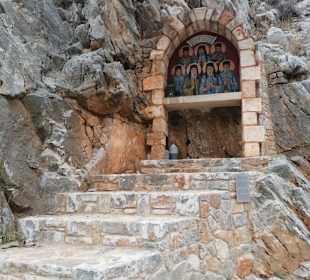 N der Strasse zum Kloster Gouverneto