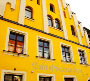 Goldener Stern wie das Haus selbst