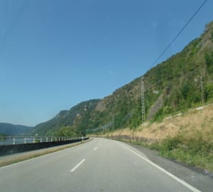 Auf der Fahrt zur Burg Eltz