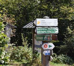 Wegweiser am Hirschenstein