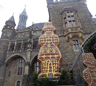 Geschmücktes Rathaus
