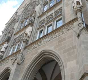 Blick zum Hansa-Gymnasium in Köln