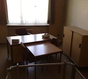 Vernehmungszimmer 