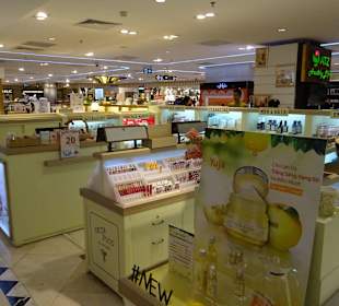 Im Shoppimgcenter unterwegs