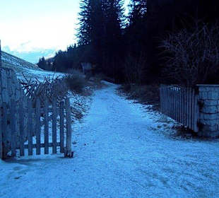 Wanderweg zum Skigebiet