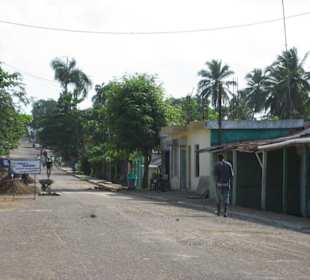 Dorf auf dem Weg zur Costa Esmeralda