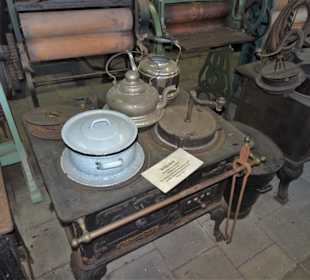 Ausstellung in der Remise der Windmühle Varel