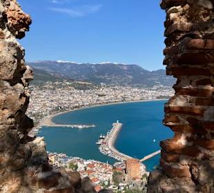 Von der Burg auf den Hafen