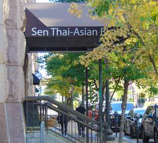 Sen Thai-Asian Bistro in St Louis
