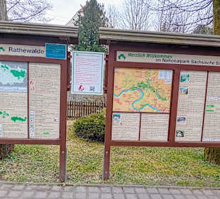 Hinweistafeln