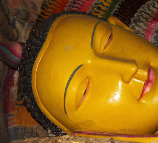 Пещерный храм