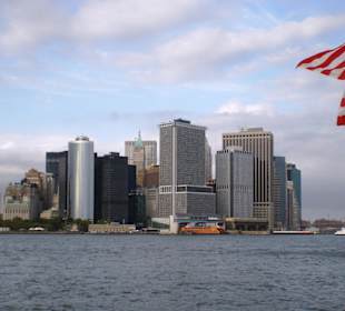 Blick von Governors Island auf Südspitze Manhattan