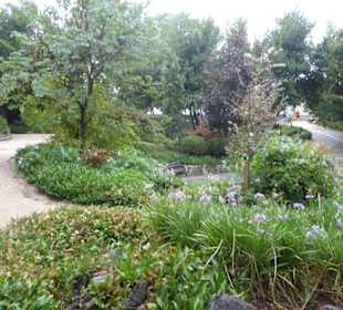 Fünf Brunnen Platz - Stadtpark