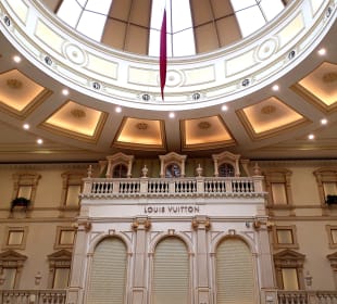 Villaggio Shopping Mall